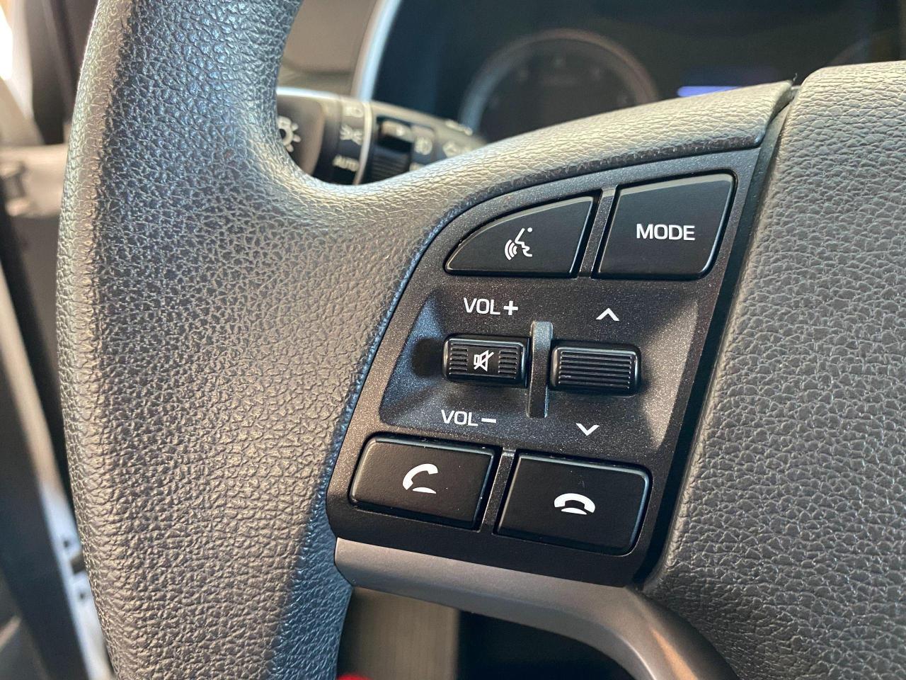 2020 Hyundai Tucson Essential AWD+Heated Seats+ApplePlay+CLEAN CARFAX - Photo #42