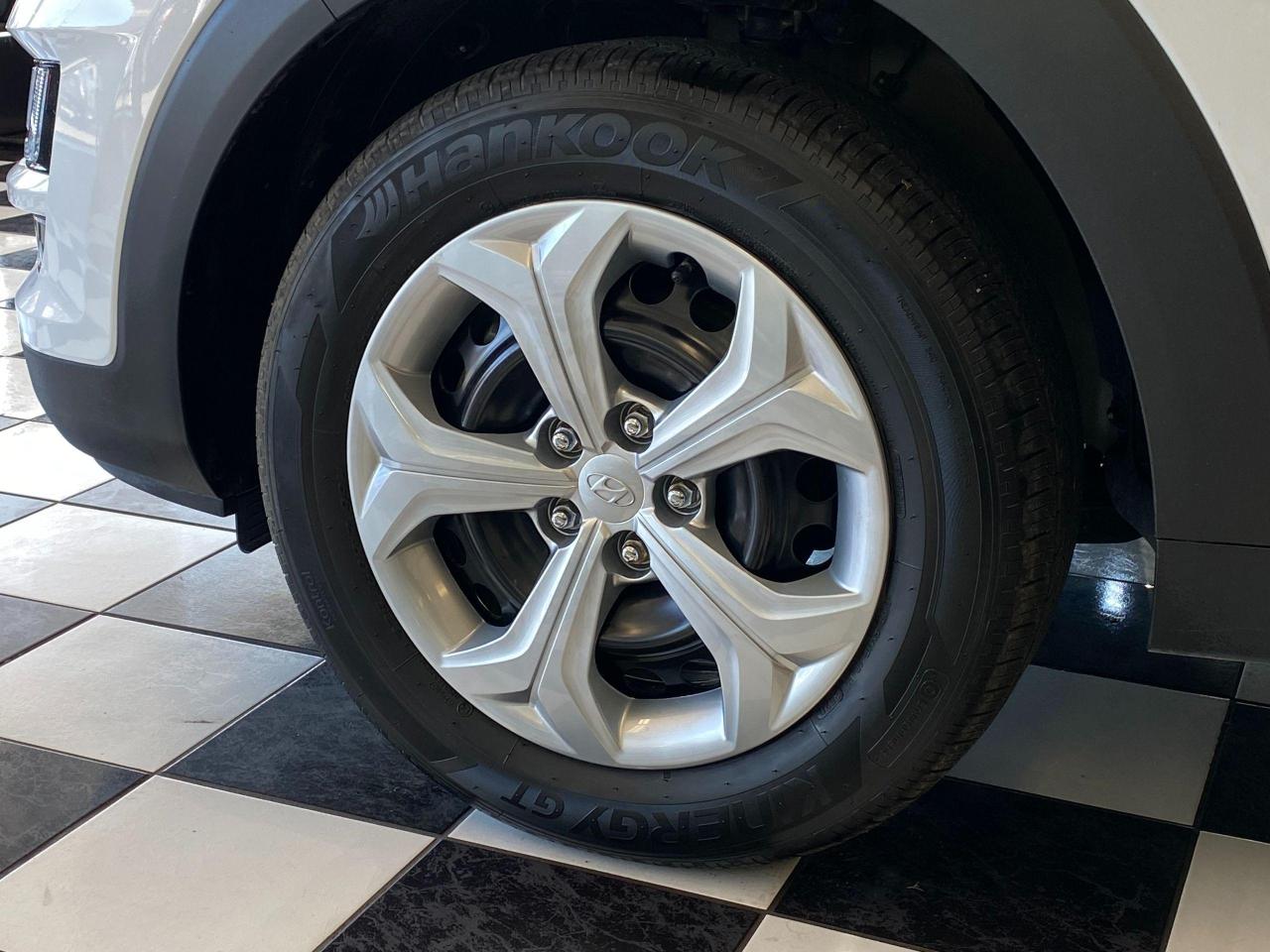 2020 Hyundai Tucson Essential AWD+Heated Seats+ApplePlay+CLEAN CARFAX - Photo #48