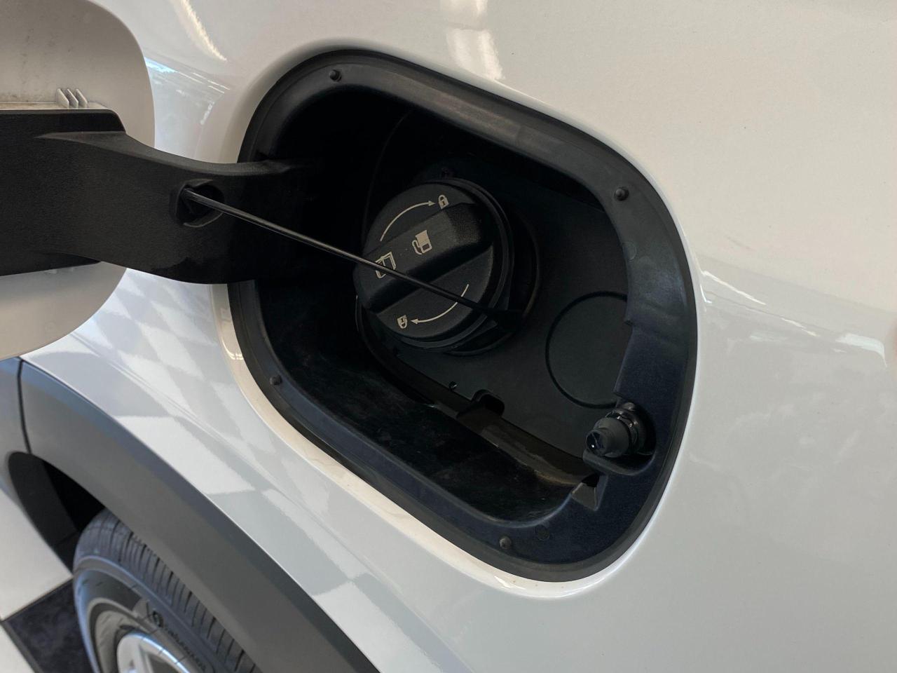 2020 Hyundai Tucson Essential AWD+Heated Seats+ApplePlay+CLEAN CARFAX - Photo #56