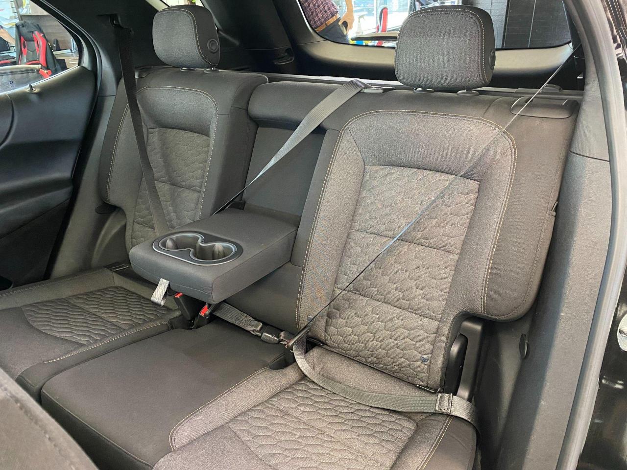 2018 Chevrolet Equinox LT+Pano Roof+ApplePlay+Heated Seats+CLEAN CARFAX - Photo #26