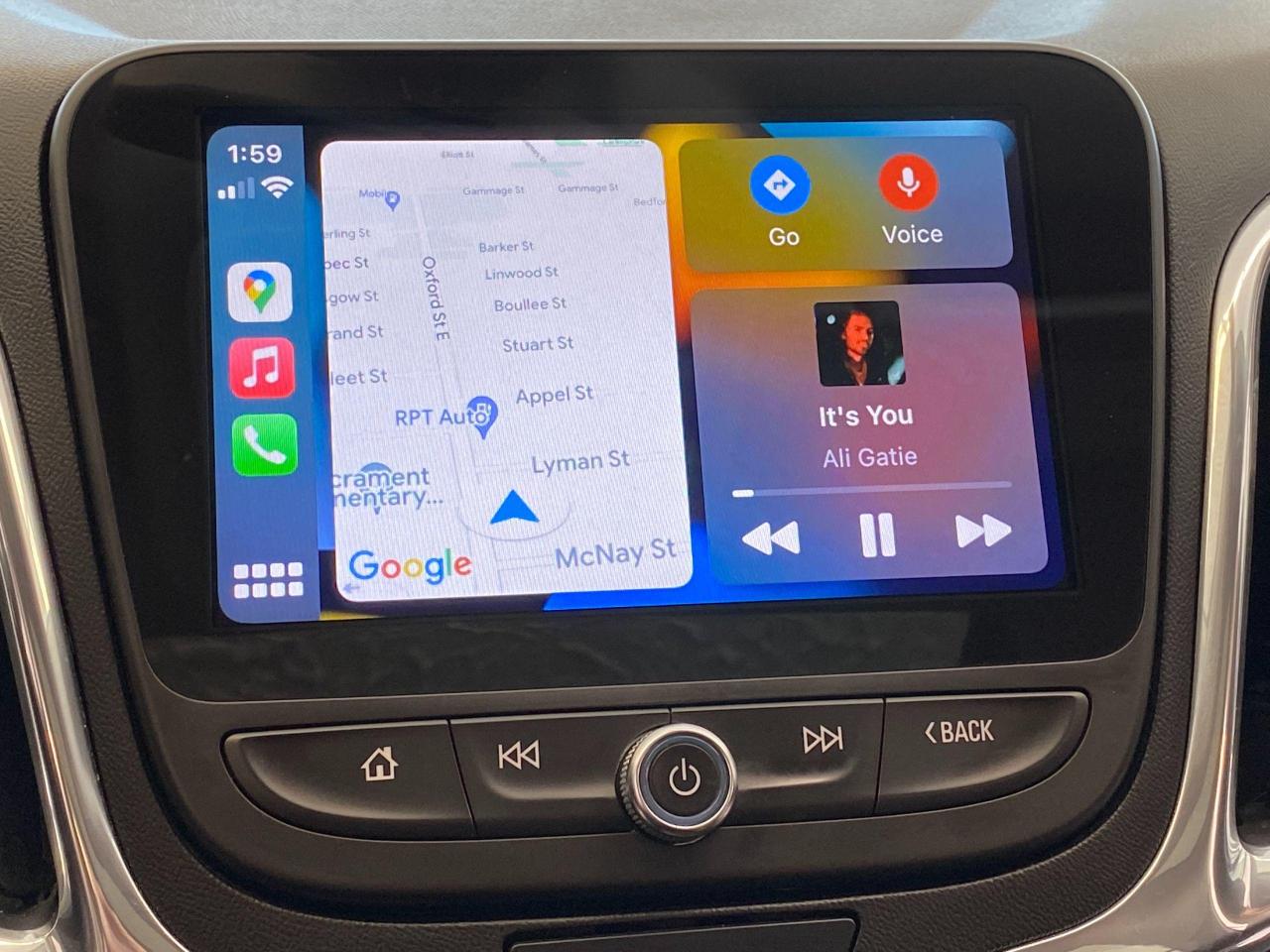 2018 Chevrolet Equinox LT+Pano Roof+ApplePlay+Heated Seats+CLEAN CARFAX Photo95