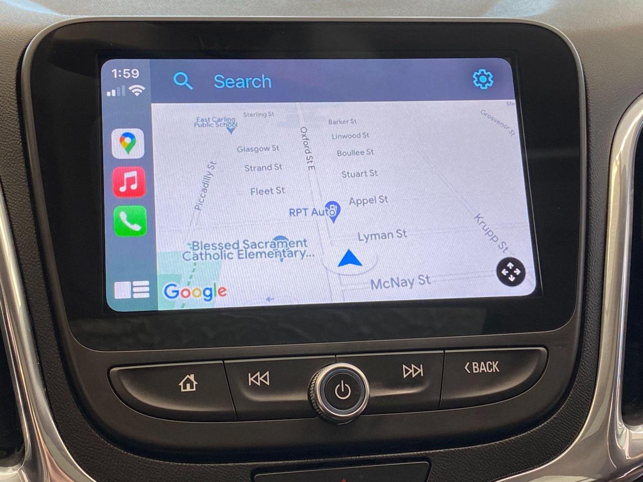 2018 Chevrolet Equinox LT+Pano Roof+ApplePlay+Heated Seats+CLEAN CARFAX - Photo #32