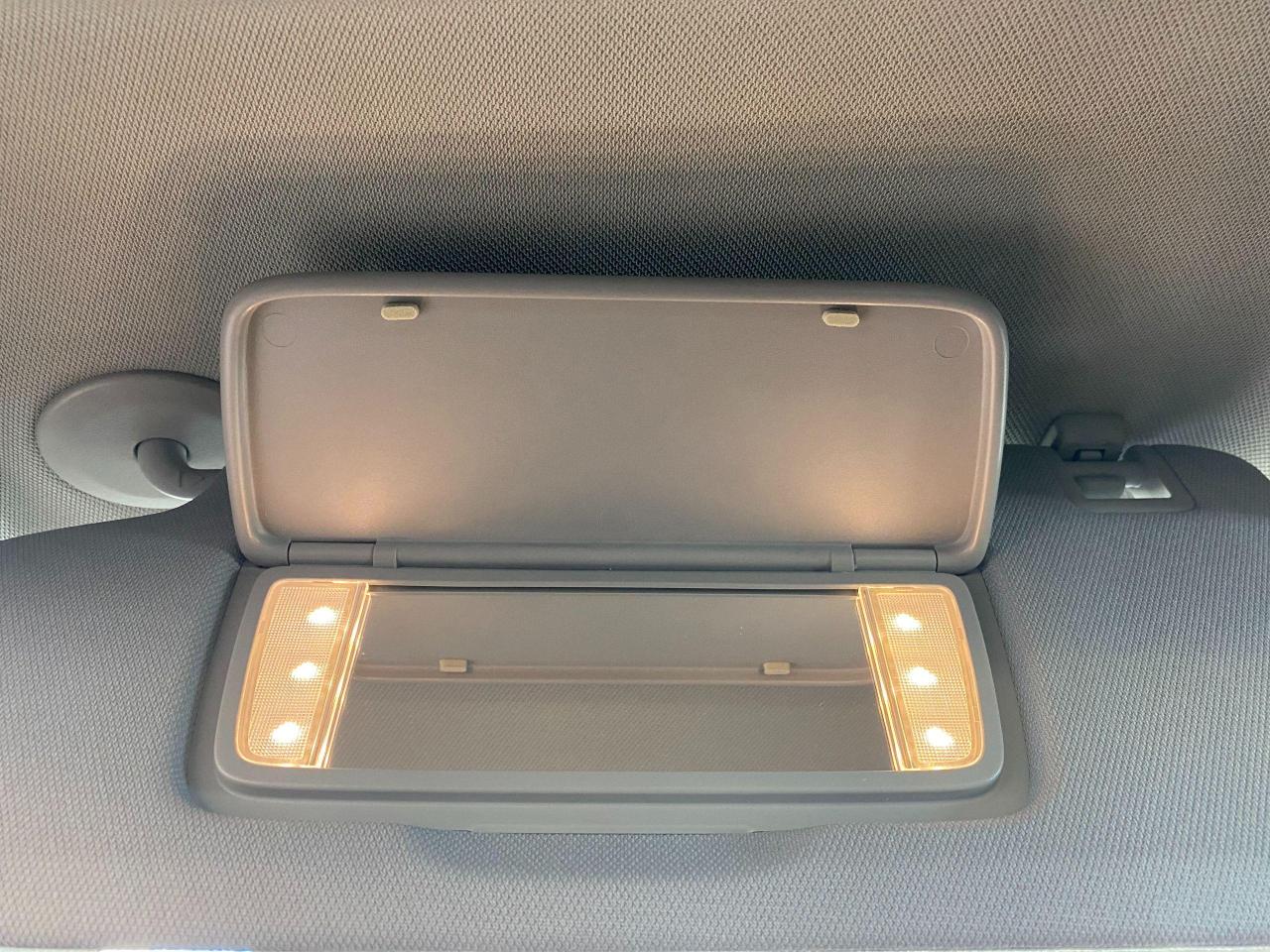 2018 Chevrolet Equinox LT+Pano Roof+ApplePlay+Heated Seats+CLEAN CARFAX - Photo #44