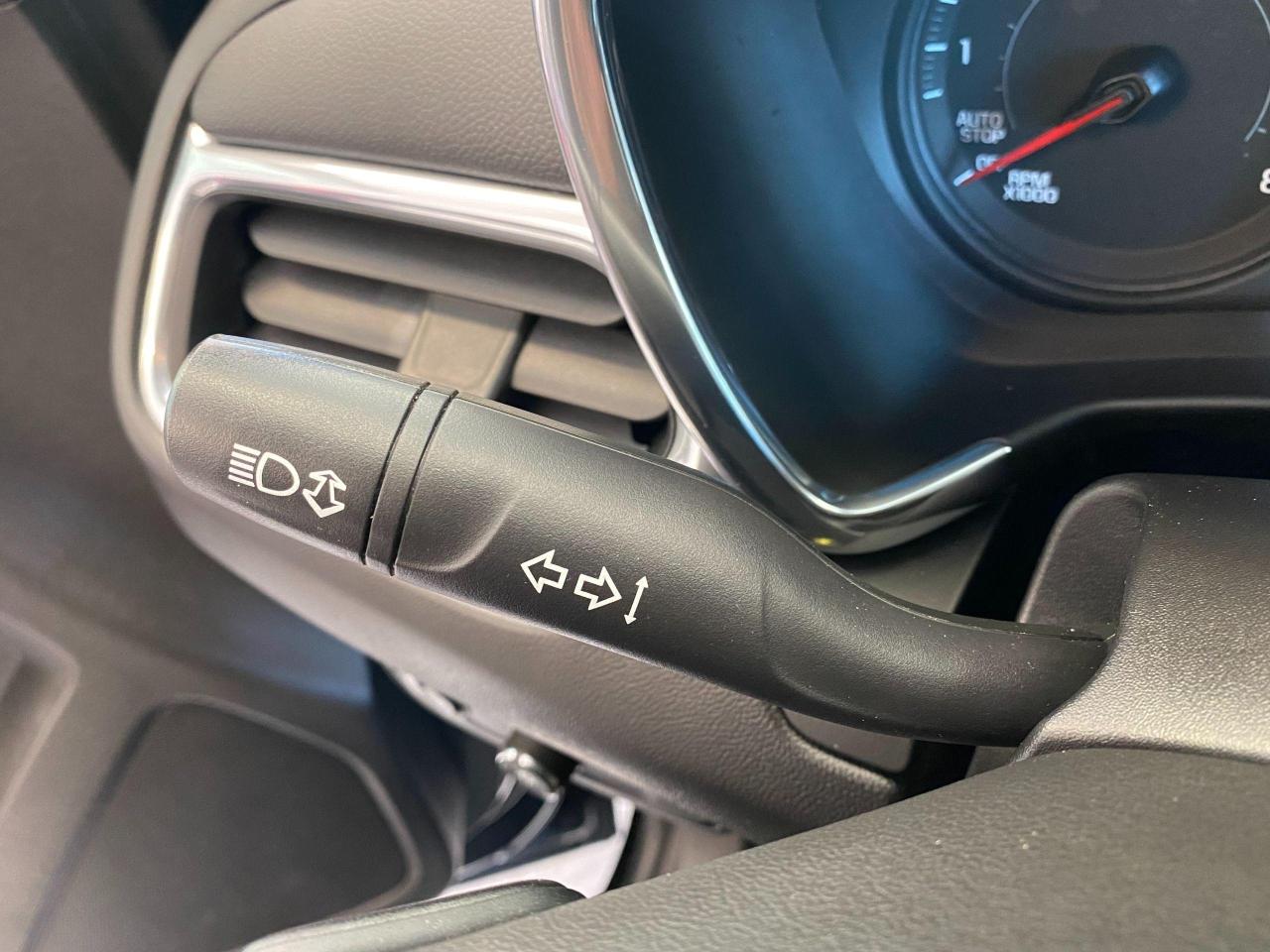 2018 Chevrolet Equinox LT+Pano Roof+ApplePlay+Heated Seats+CLEAN CARFAX Photo114