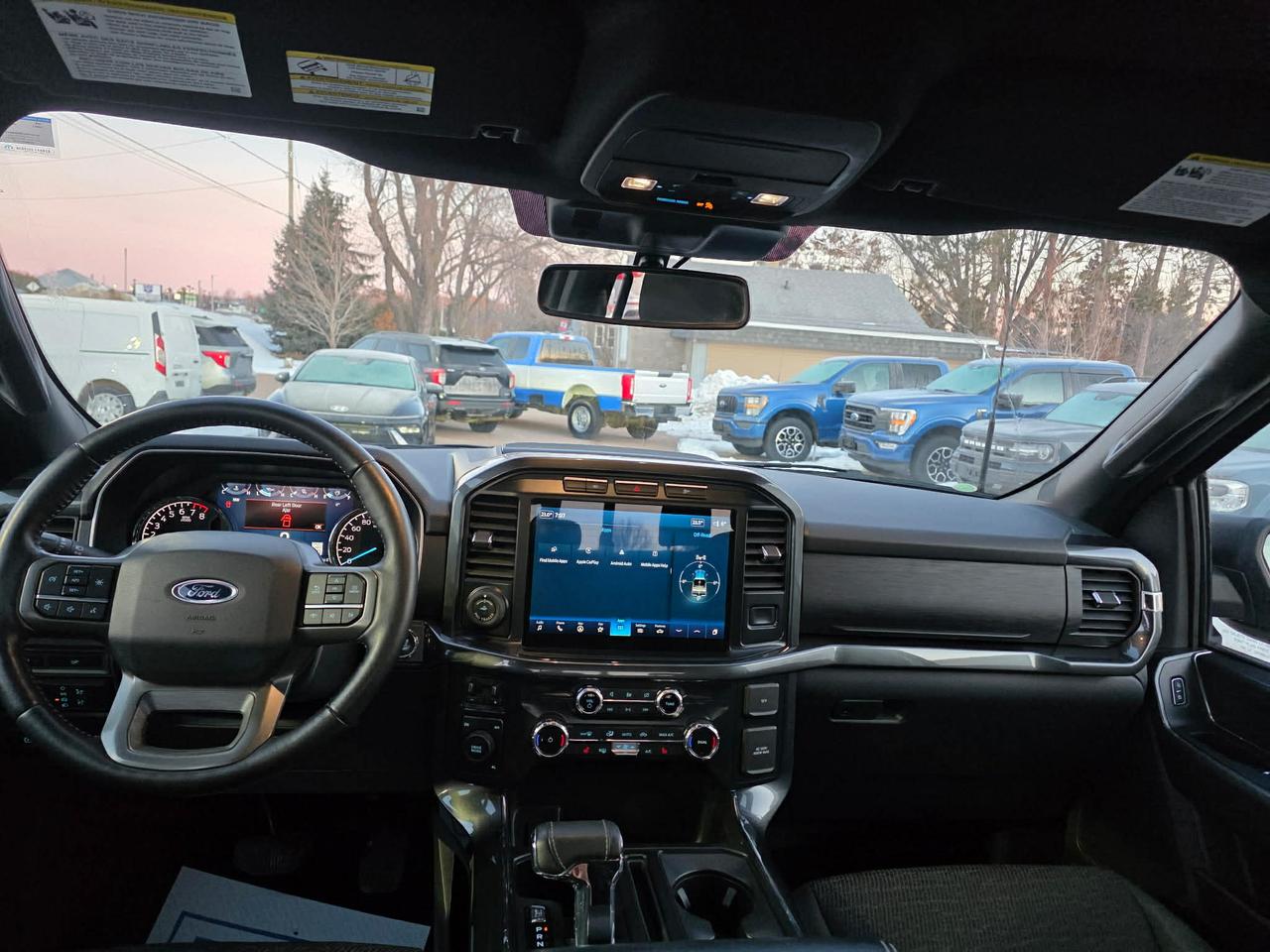 2022 Ford F-150 XLT Photo