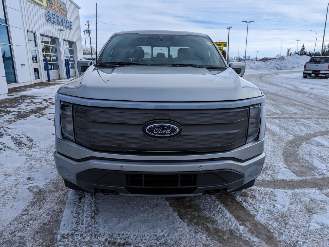 2022 Ford F-150 Lightning Lariat Photo2