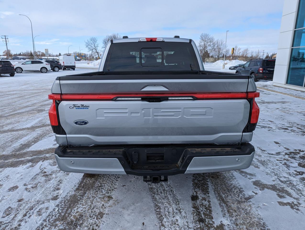 2022 Ford F-150 Lightning Lariat Photo5