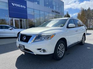 Used 2014 Nissan Pathfinder SL for sale in Surrey, BC