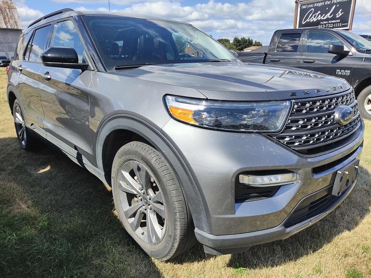 2022 Ford Explorer XLT 4WD