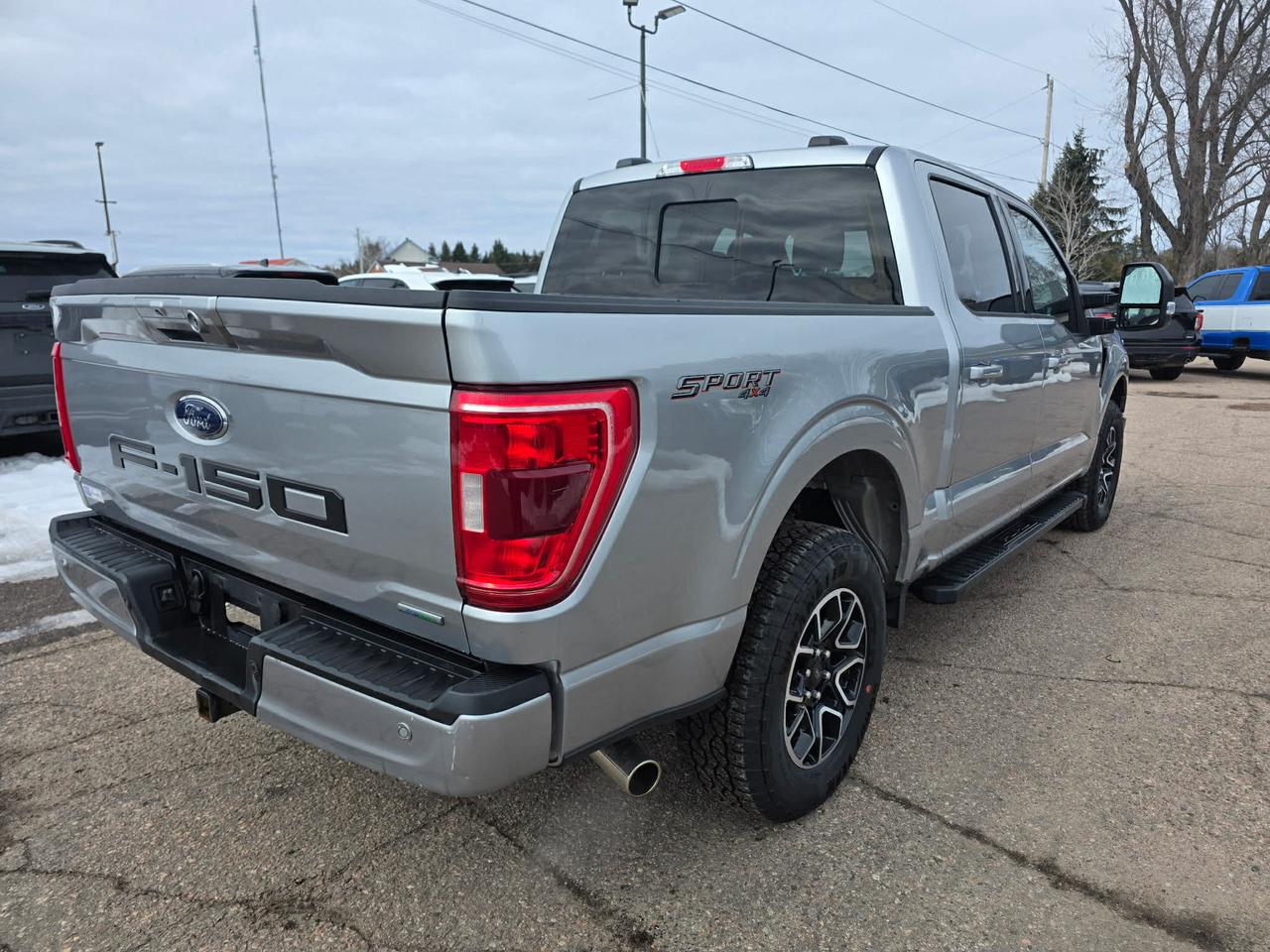2022 Ford F-150 XLT Photo3