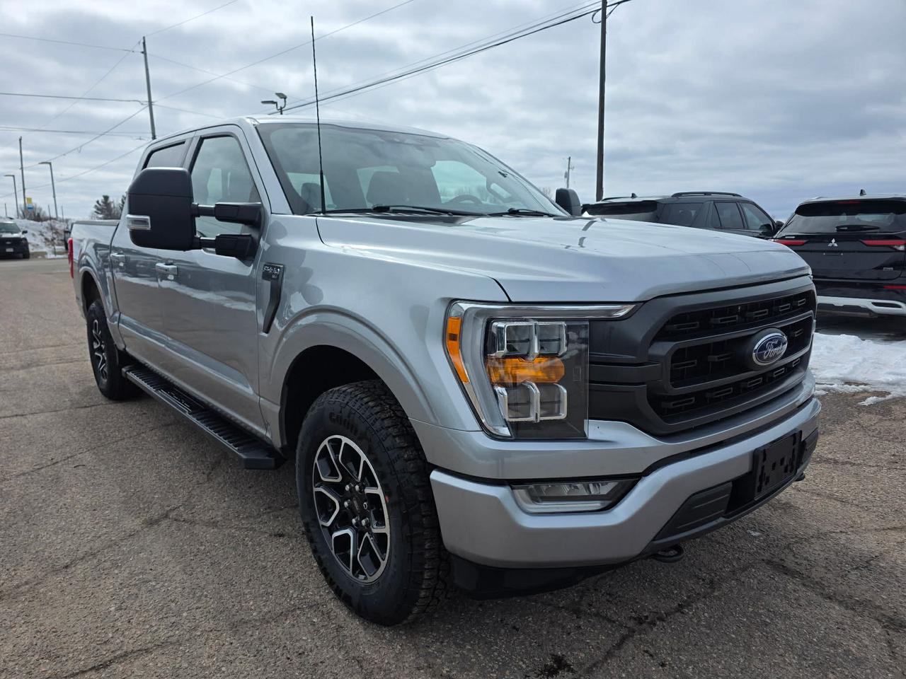 2022 Ford F-150 XLT Photo4