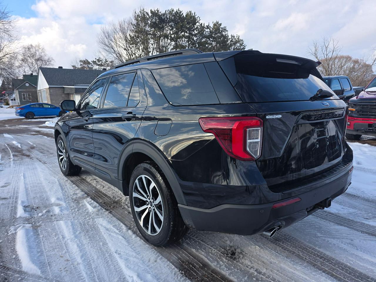 2022 Ford Explorer ST-Line 4WD Photo