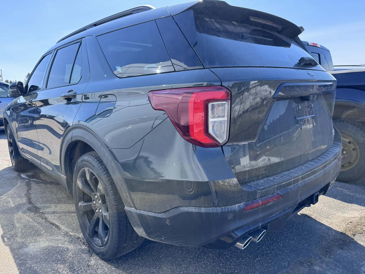 2022 Ford Explorer ST 4WD Photo