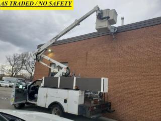 Used 2006 Ford F-450 43' Crane, Works great for sale in Oakville, ON