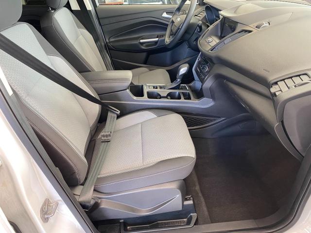 2019 Ford Escape SE+Apple Carplay+Heated Seats+Camera+CLEAN CARFAX Photo22