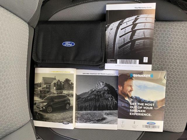 2019 Ford Escape SE+Apple Carplay+Heated Seats+Camera+CLEAN CARFAX Photo28