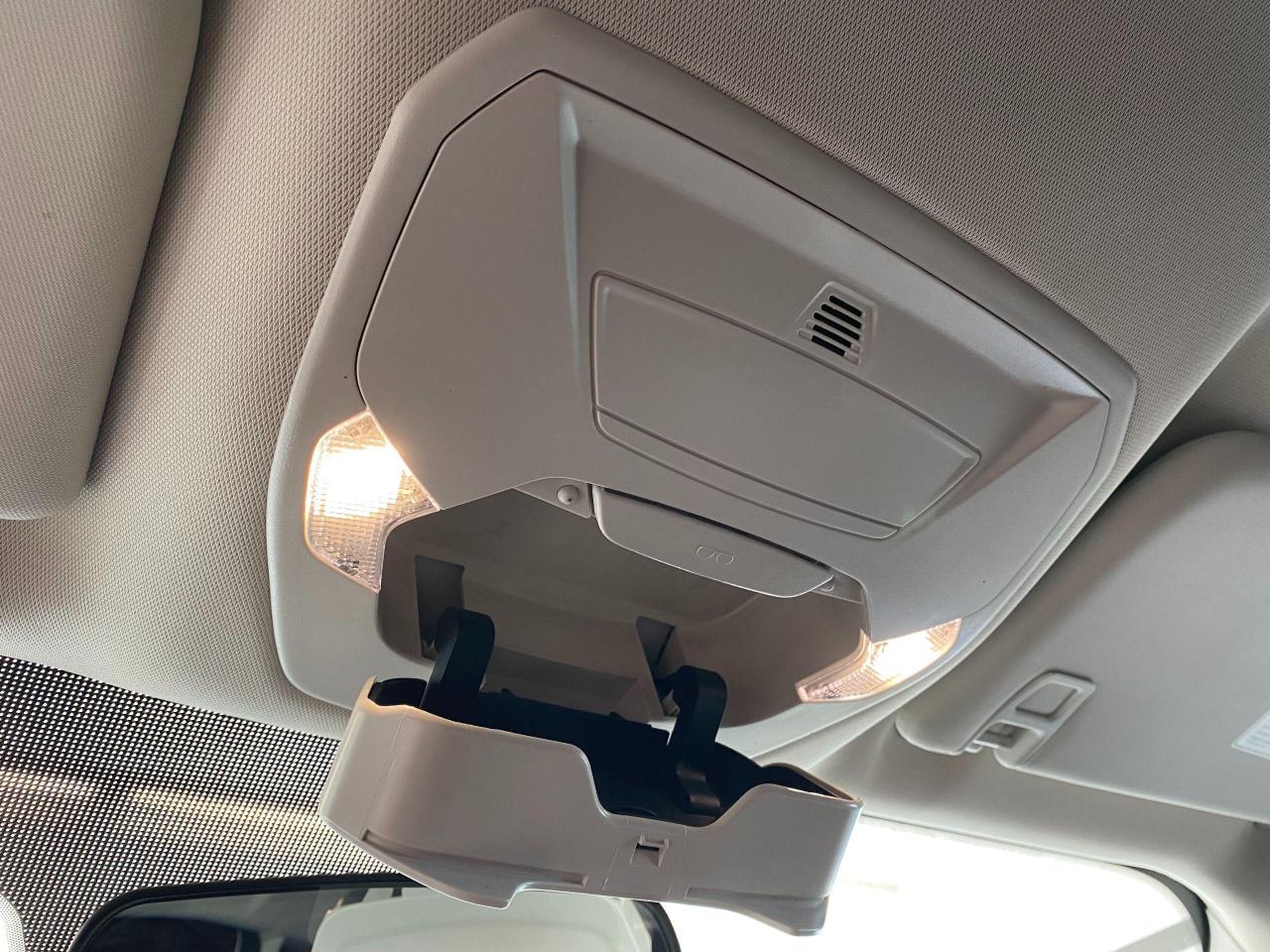 2019 Ford Escape SE+Apple Carplay+Heated Seats+Camera+CLEAN CARFAX - Photo #47