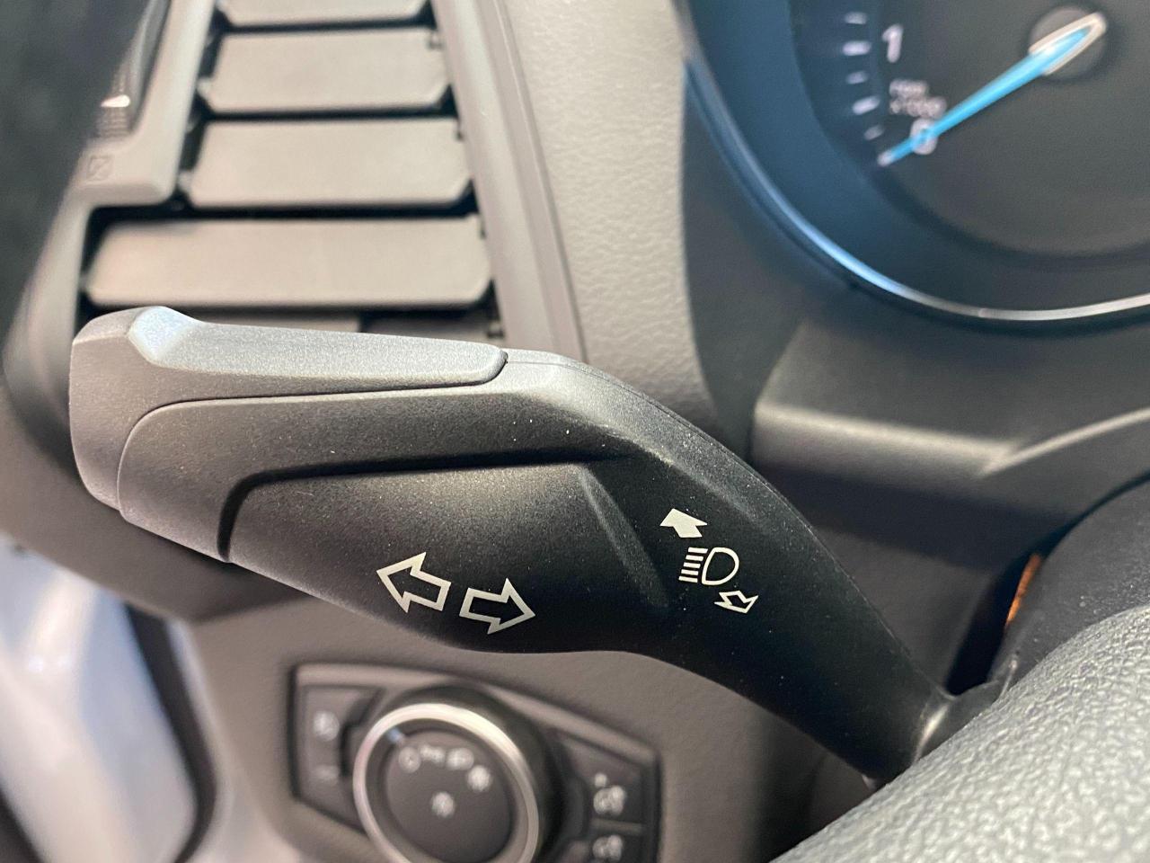 2019 Ford Escape SE+Apple Carplay+Heated Seats+Camera+CLEAN CARFAX - Photo #52