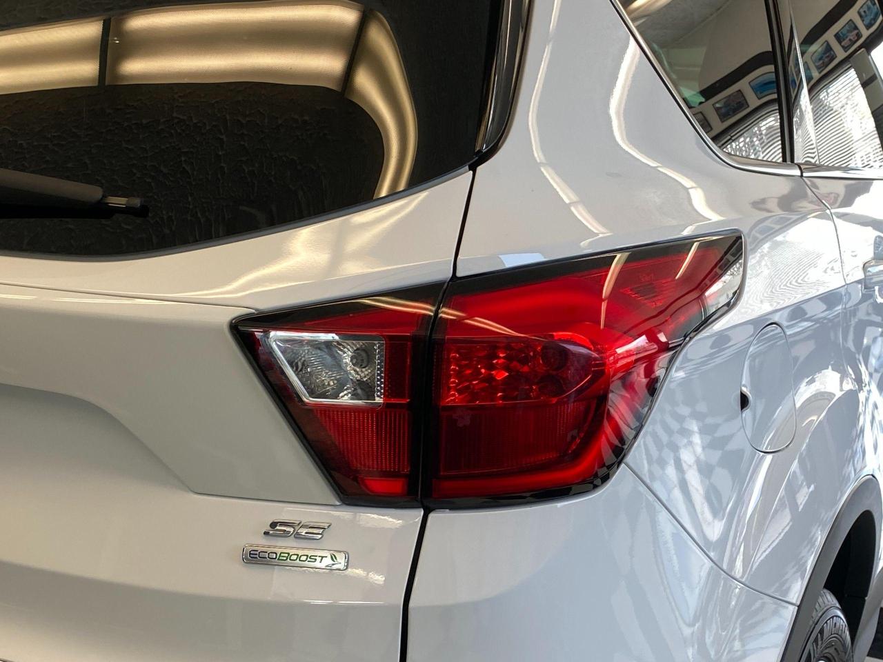 2019 Ford Escape SE+Apple Carplay+Heated Seats+Camera+CLEAN CARFAX - Photo #64