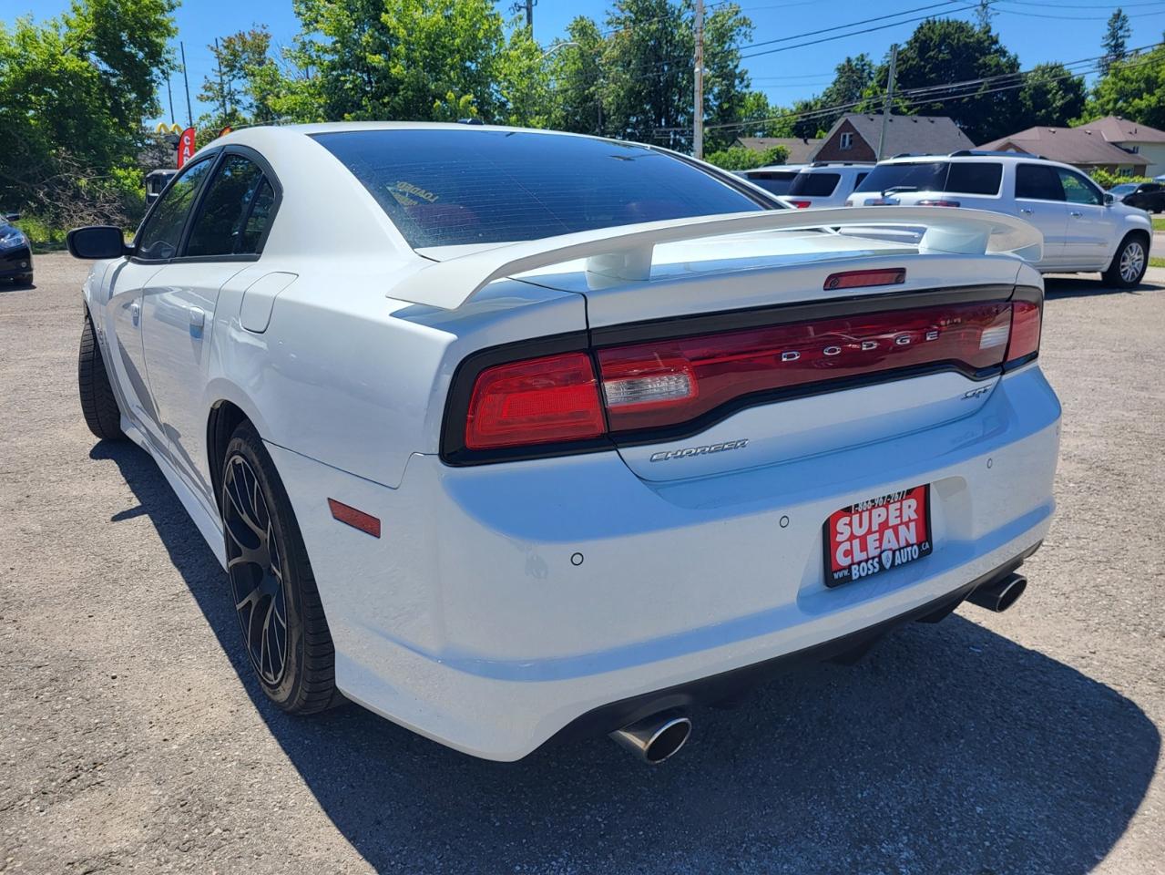 2014 Dodge Charger SRT8 Photo2