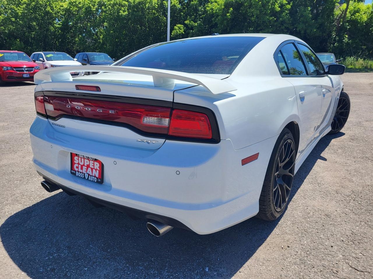 2014 Dodge Charger SRT8 Photo4