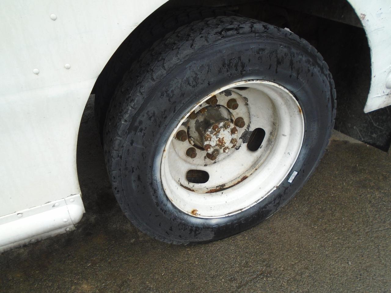 2002 International TerraStar STEPVAN 18 FT Photo