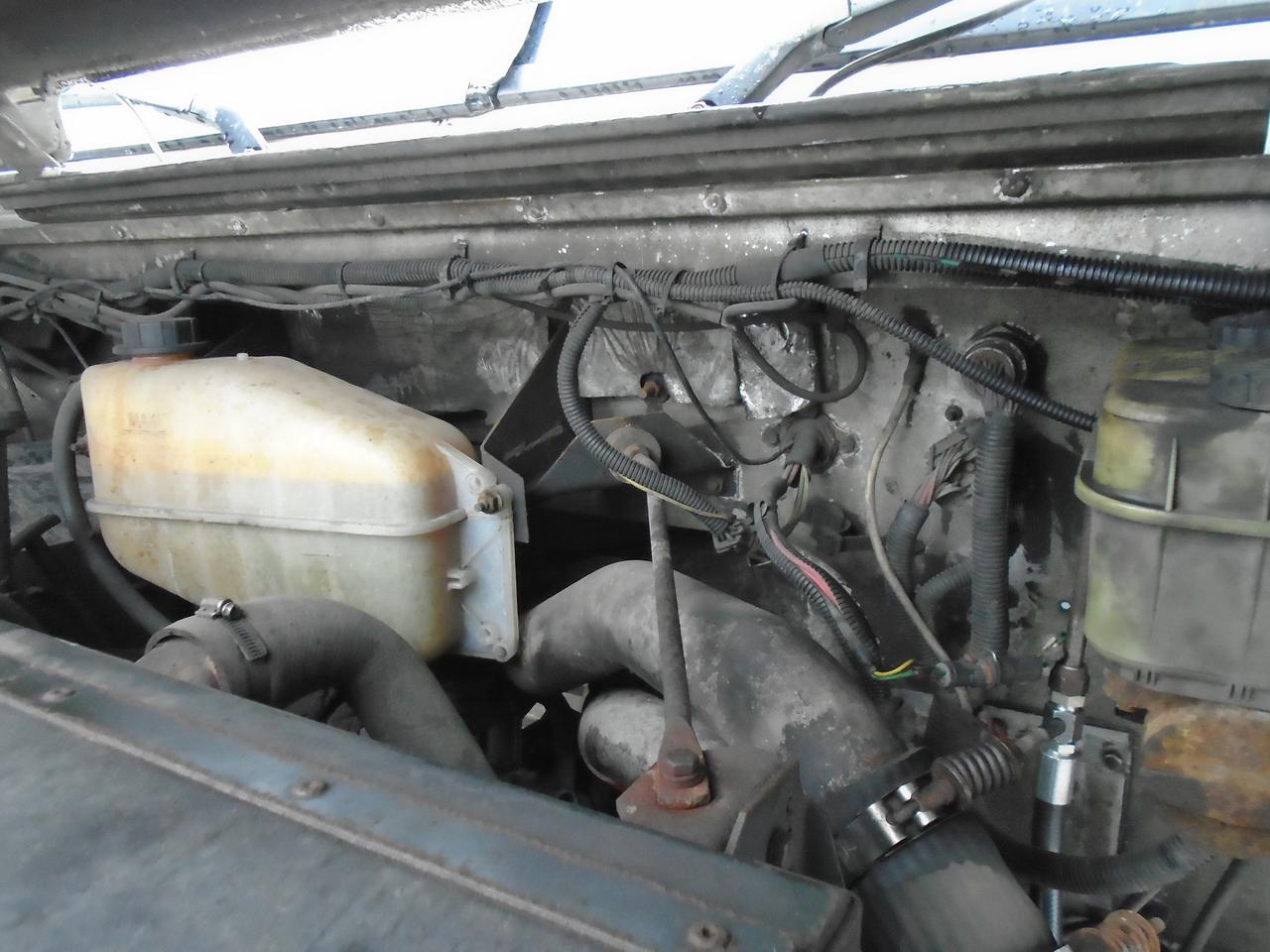 2002 International TerraStar STEPVAN 18 FT Photo