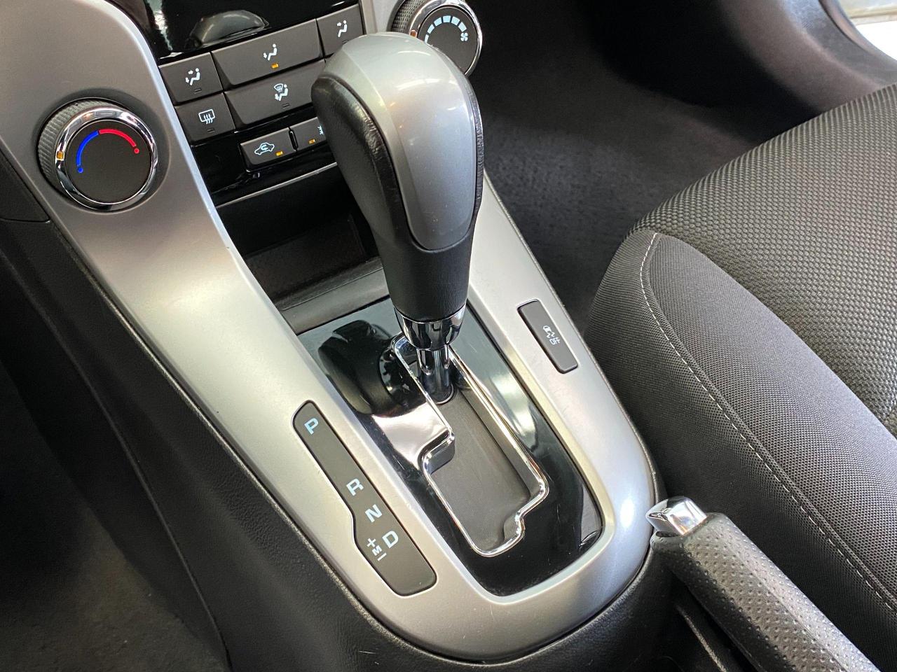 2013 Chevrolet Cruze LT Turbo+New Tires+Remote Start+CLEAN CARFAX Photo89