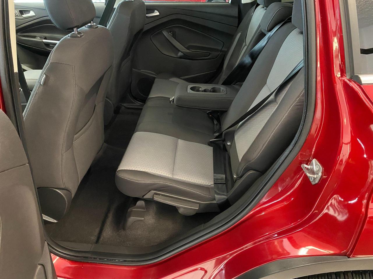2018 Ford Escape SE 4WD+Adaptive Cruise+GPS+Apple Play+CLEAN CARFAX - Photo #26