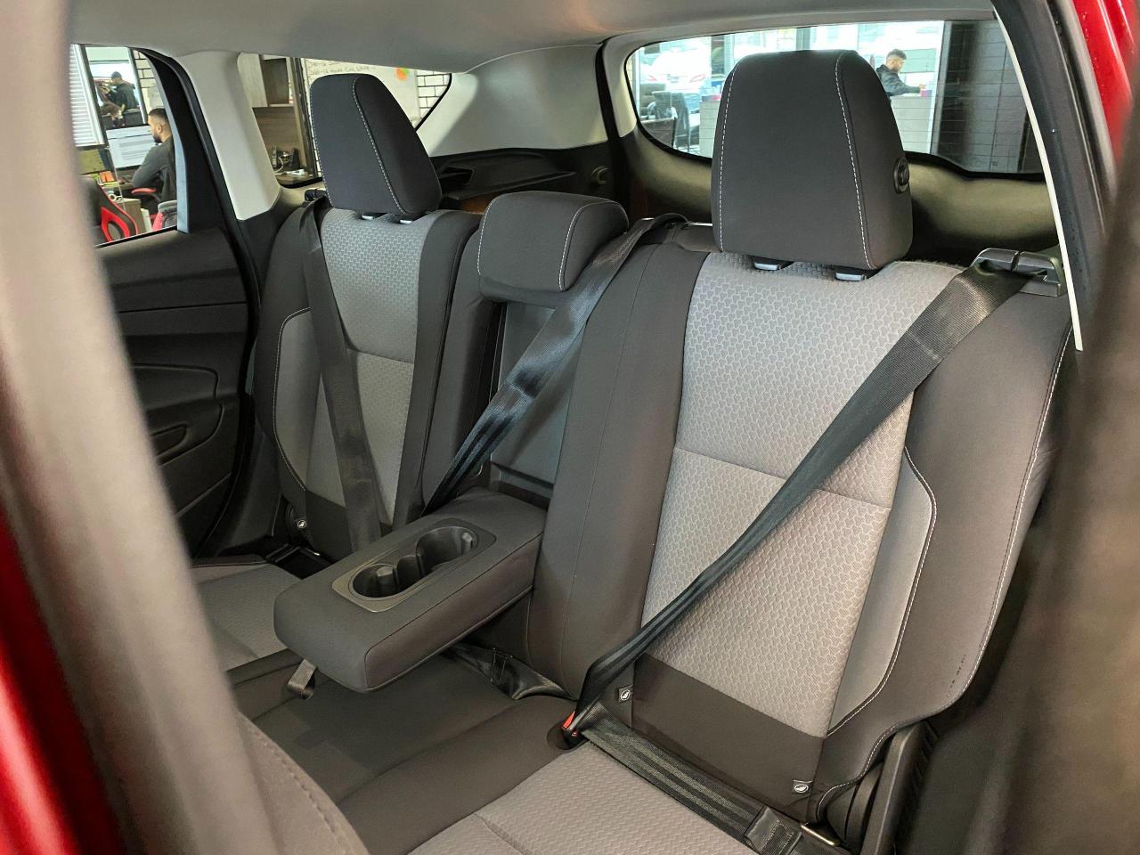 2018 Ford Escape SE 4WD+Adaptive Cruise+GPS+Apple Play+CLEAN CARFAX - Photo #27