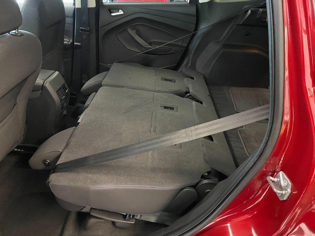 2018 Ford Escape SE 4WD+Adaptive Cruise+GPS+Apple Play+CLEAN CARFAX Photo96
