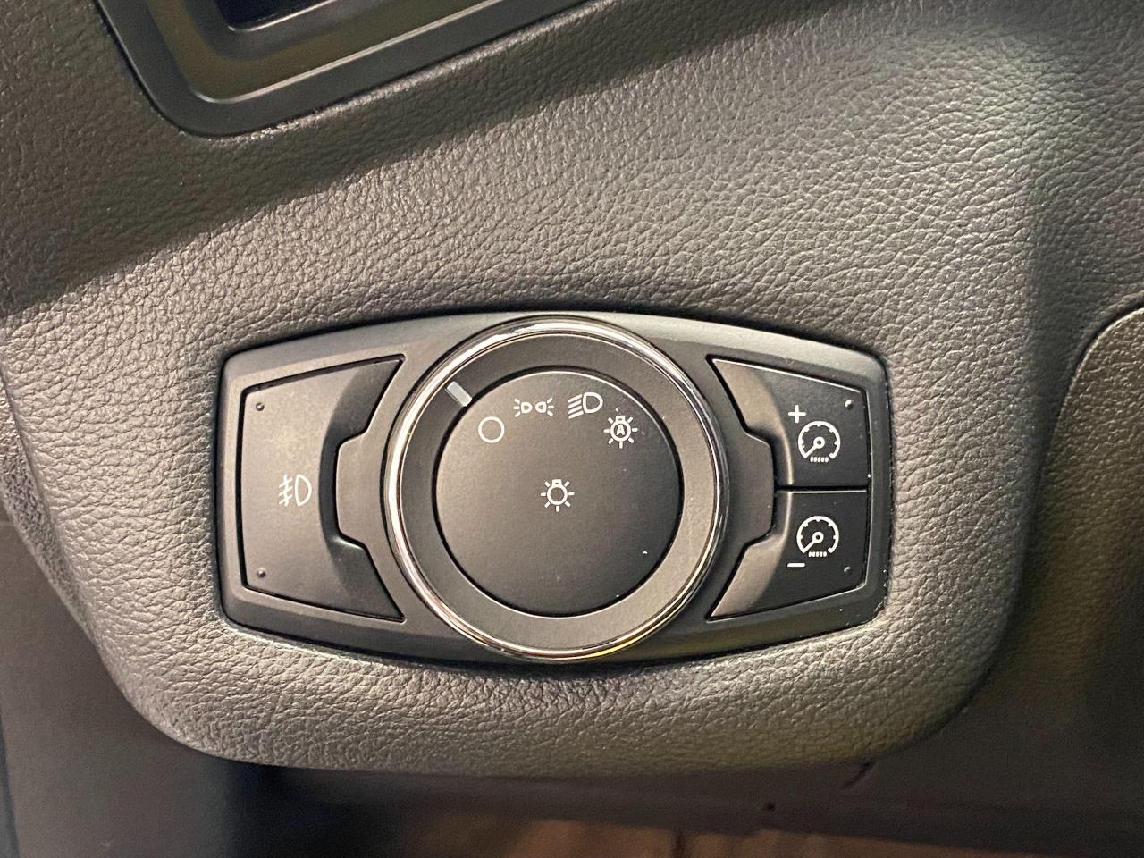 2013 Ford Escape SE 4WD+Touch Screen+Heated Seats+CLEAN CARFAX - Photo #52