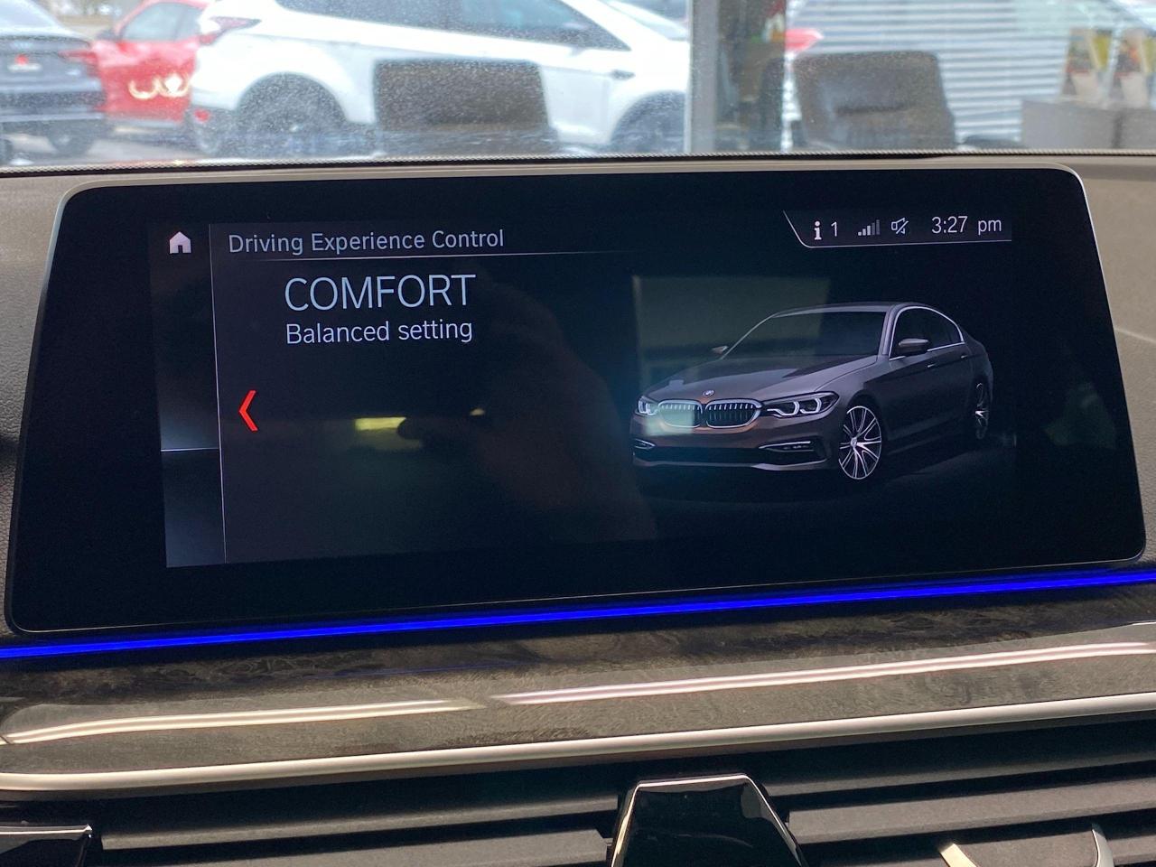 2019 BMW 5 Series 530i xDrive+Adaptive Cruise+LaneKeep+CLEAN CARFAX - Photo #21