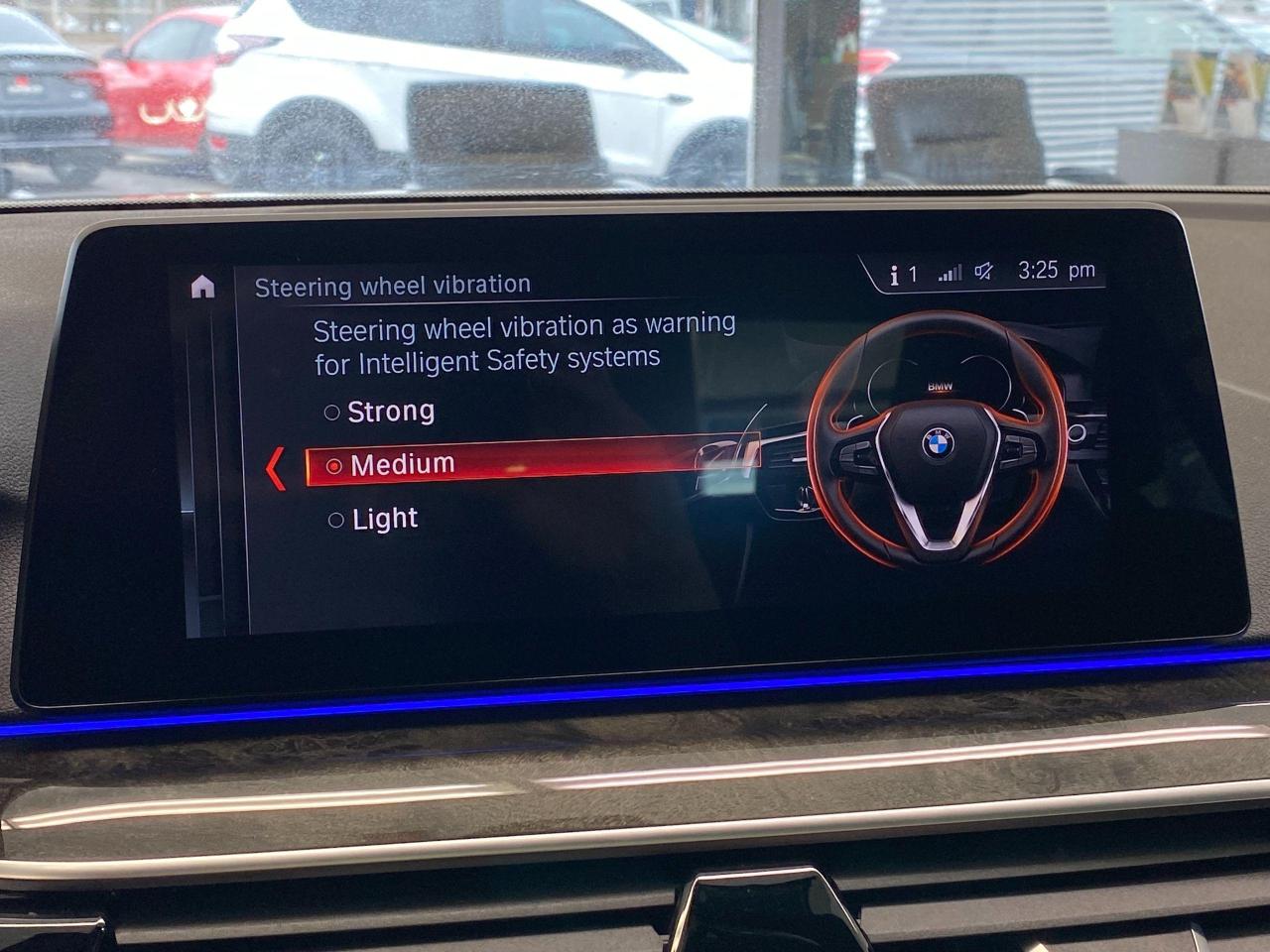 2019 BMW 5 Series 530i xDrive+Adaptive Cruise+LaneKeep+CLEAN CARFAX - Photo #40