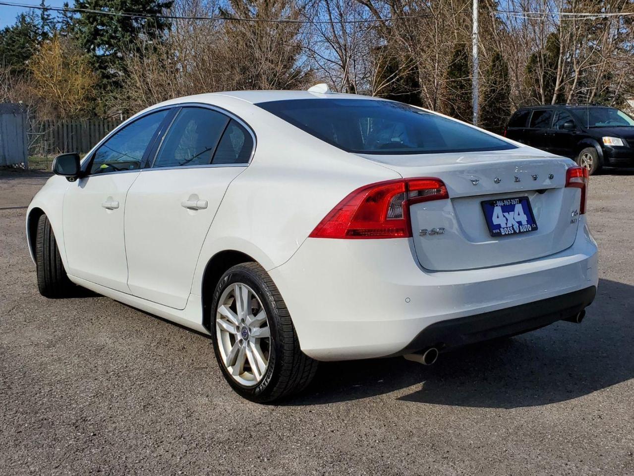 2013 Volvo S60 T6 AWD Photo2