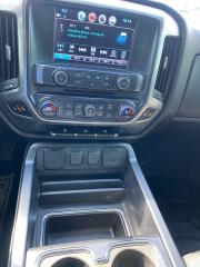 2017 Chevrolet Silverado 1500 4WD Crew Cab 143.5" Z71 SAFETY NO ACCIDENT - Photo #2