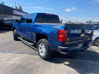 2017 Chevrolet Silverado 1500 4WD Crew Cab 143.5" Z71 SAFETY NO ACCIDENT - Photo #6