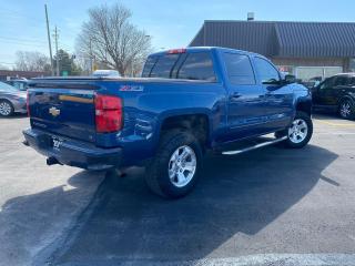 2017 Chevrolet Silverado 1500 4WD Crew Cab 143.5" Z71 SAFETY NO ACCIDENT - Photo #8