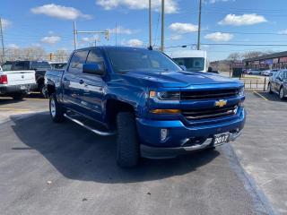 2017 Chevrolet Silverado 1500 4WD Crew Cab 143.5" Z71 SAFETY NO ACCIDENT - Photo #10