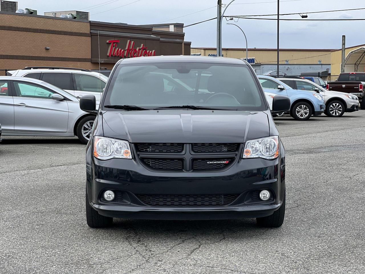 2019 Dodge Grand Caravan SXT FULL Stow n Go - Photo #2