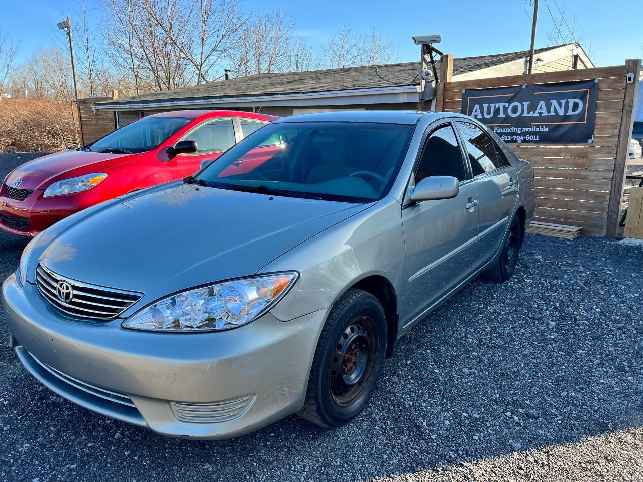 2005 Toyota Camry LE - Photo #1