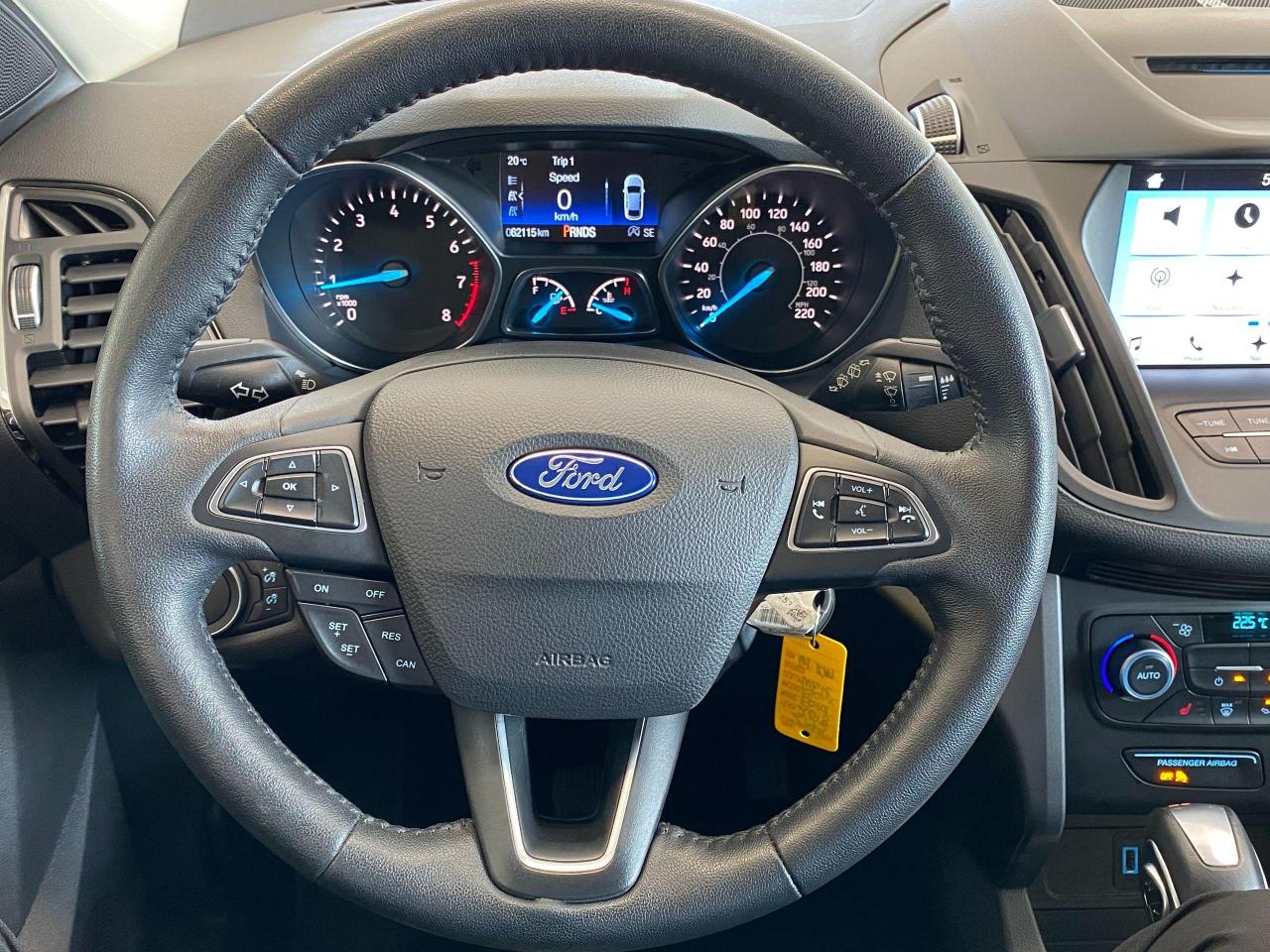 2018 Ford Escape SEL+Leather+GPS+Camera+ApplePlay+CLEAN CARFAX - Photo #9