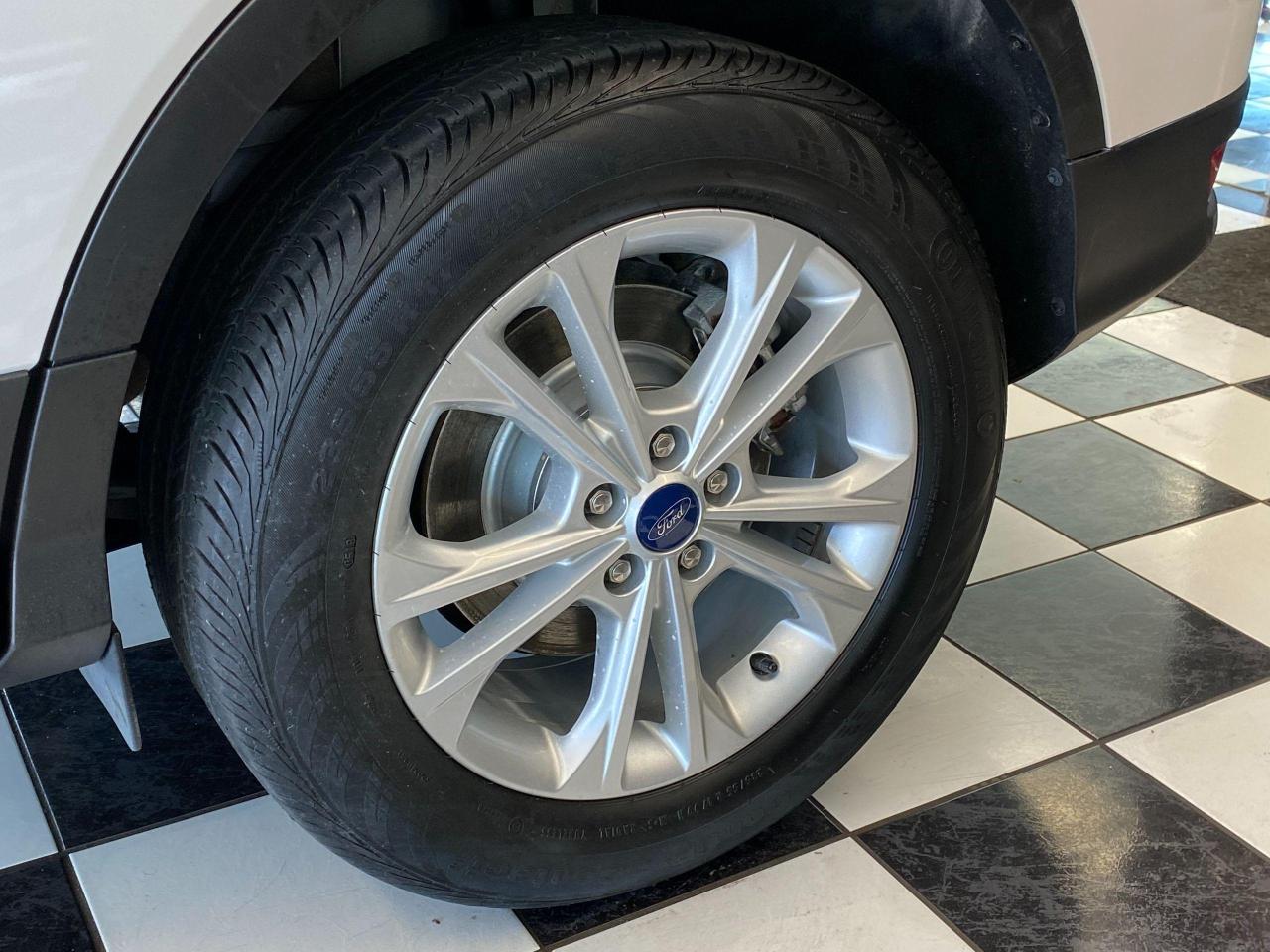 2018 Ford Escape SEL+Leather+GPS+Camera+ApplePlay+CLEAN CARFAX Photo121