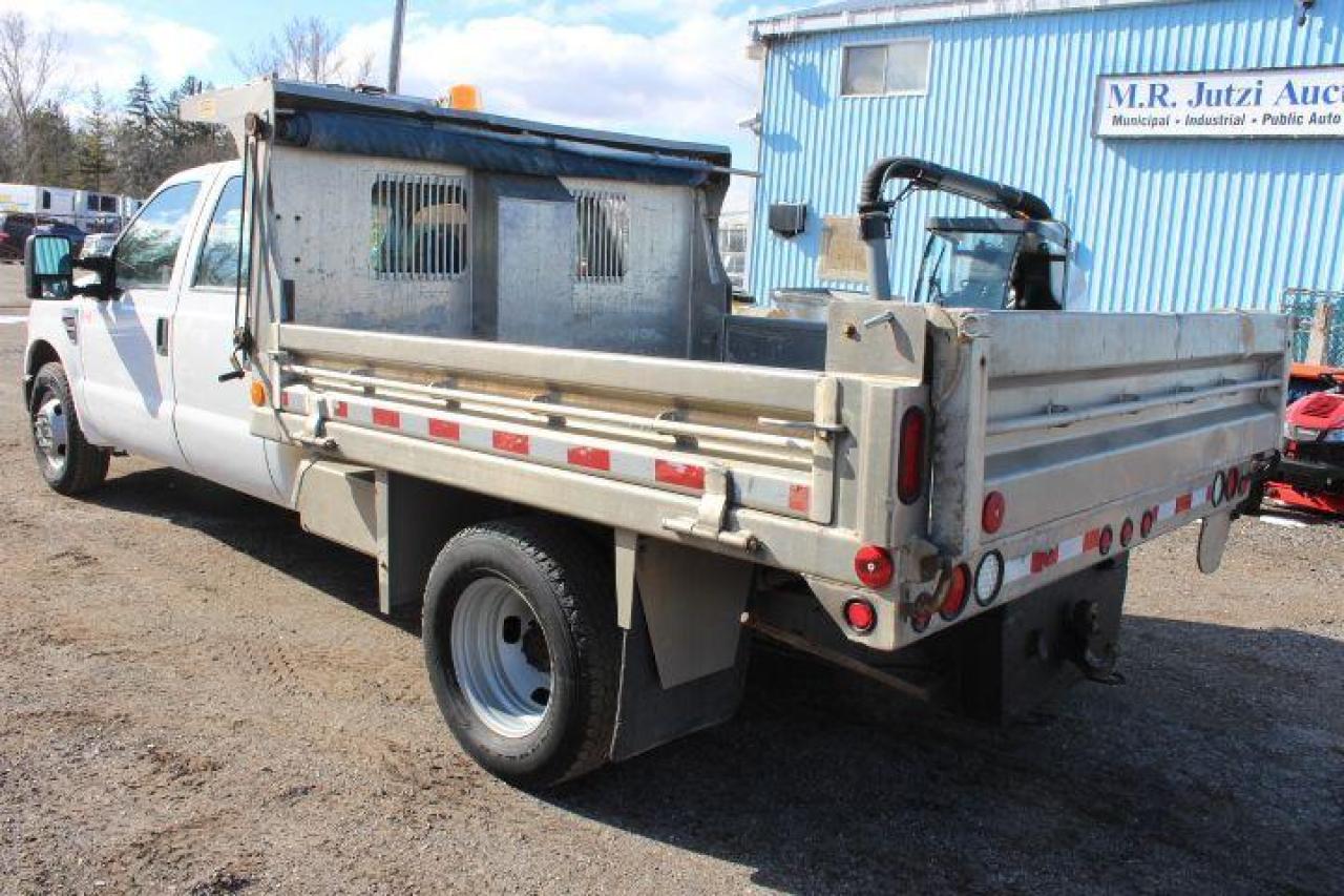 2008 Ford F-350 Lariat Photo3