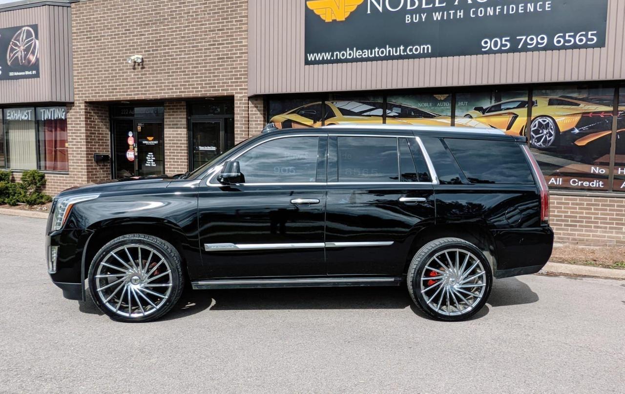 2016 Cadillac Escalade Premium Collection Photo3