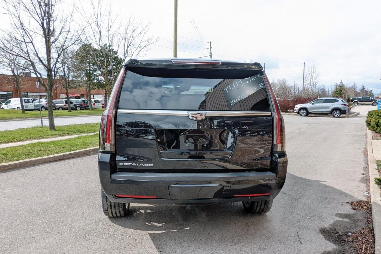 2016 Cadillac Escalade Premium Collection Photo4