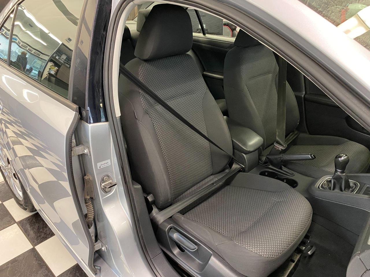 2013 Volkswagen Jetta Trendline+A/C+Heated Seats+New Brakes+CLEAN CARFAX - Photo #21