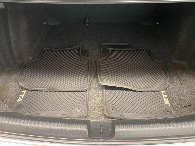 2013 Volkswagen Jetta Trendline+A/C+Heated Seats+New Brakes+CLEAN CARFAX Photo25