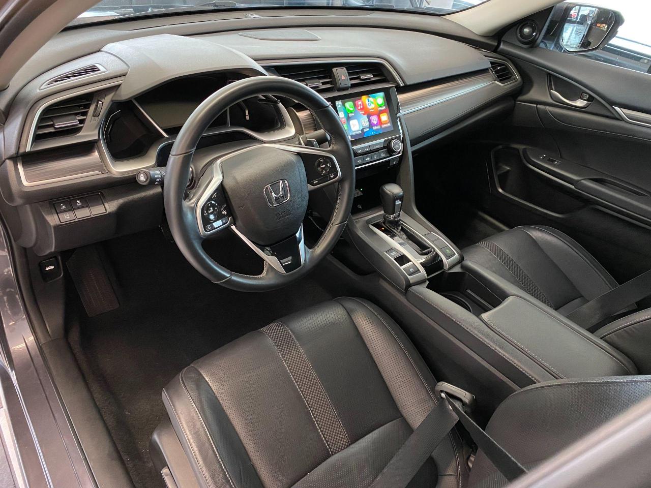 2019 Honda Civic Touring+Leather+Roof+WirelessCharging+CLEAN CARFAX - Photo #18