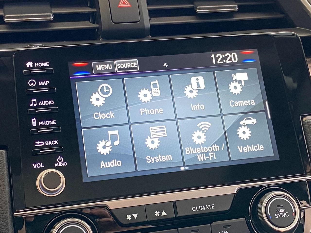2019 Honda Civic Touring+Leather+Roof+WirelessCharging+CLEAN CARFAX - Photo #34
